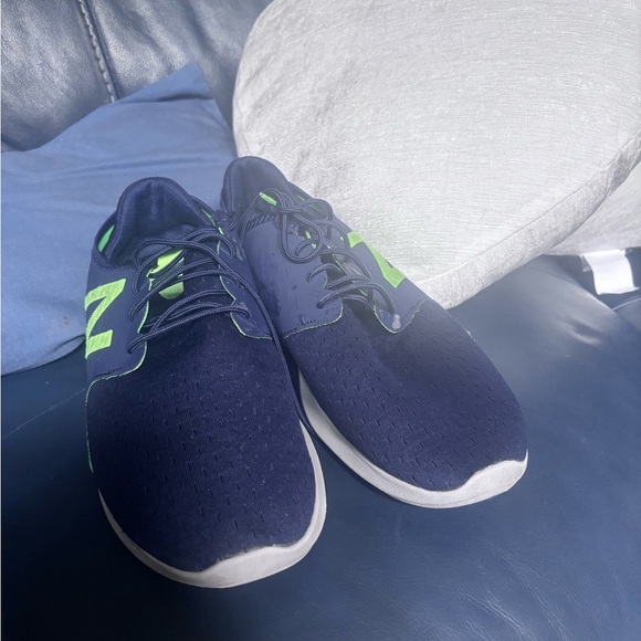 New Balance Blue and Green Sneakers Lightweight Mesh - Picture 2 of 3